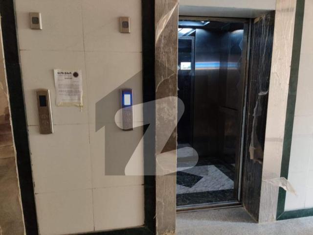 Fatima Golf Residency 4 Bedrooms Dining & Drawing room Area: 2500 SQFT Available For Rent Fatima Golf Residency