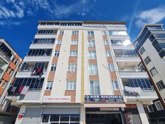 Fatsa Fatih Mh. Kapalı Pazar Yeri Yakınında 5 +1 Satılık Dubleks