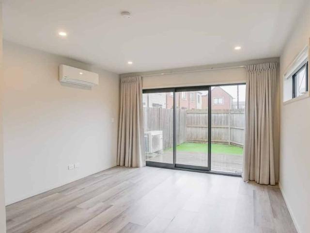 Favona Townhouse