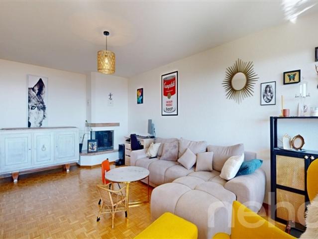 Favorit 4,5 Zimmer mit Balkon und Seeblick