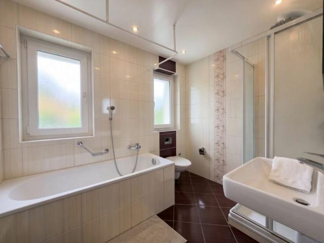 Favourite: Magnificent 3.5 room apartment completely renovated with a view of the city