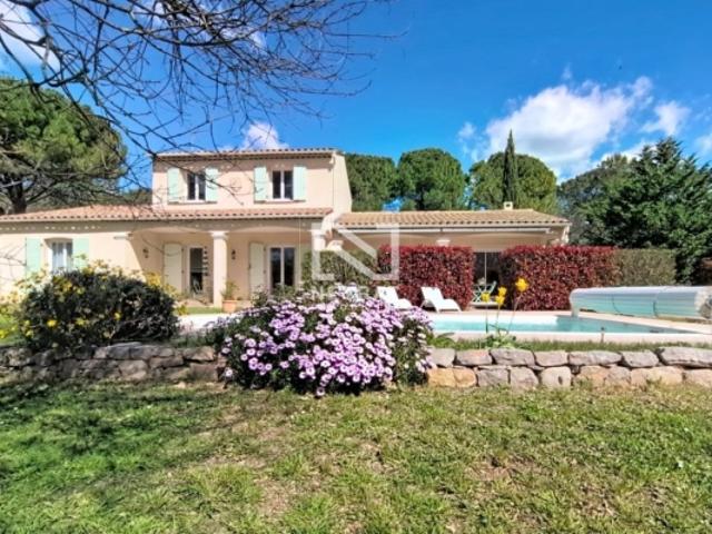 Fayence Élégante villa provençale avec piscine et jardin plat de 3 000 m²