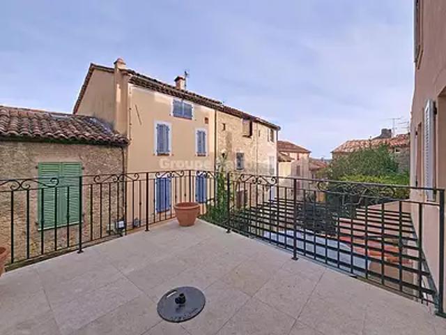 Fayence 83440 Achat / Vente appartement 7 pièces t7 au dernier étage terrasse