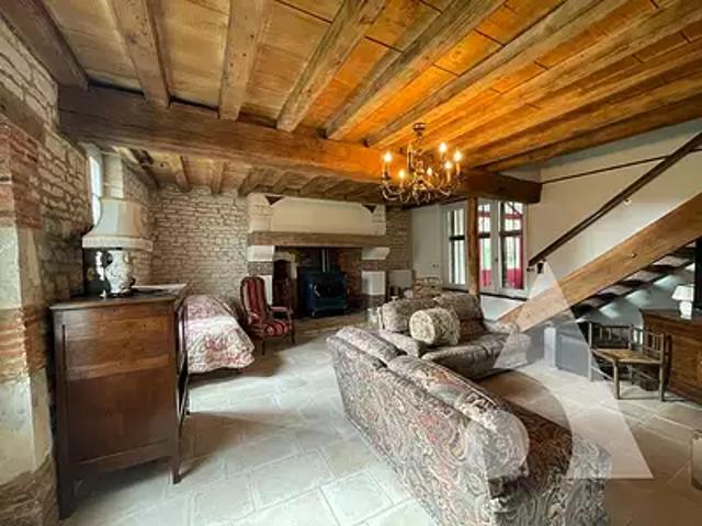 Fays la Chapelle 10320 Achat / Vente maison 8 pièces t8 au dernier étage cave