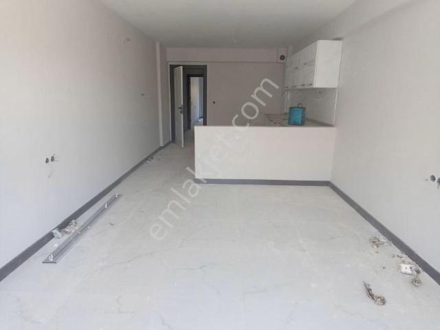 Fazelden 71 Evler Mh 1+1 Merkezi Konumda Geniş Daire