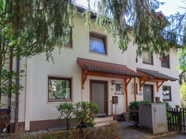 FBC Gepflegtes Reihenmittelhaus mit Wintergarten & Gartenidylle