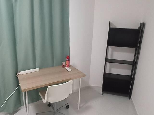 Female common room $800