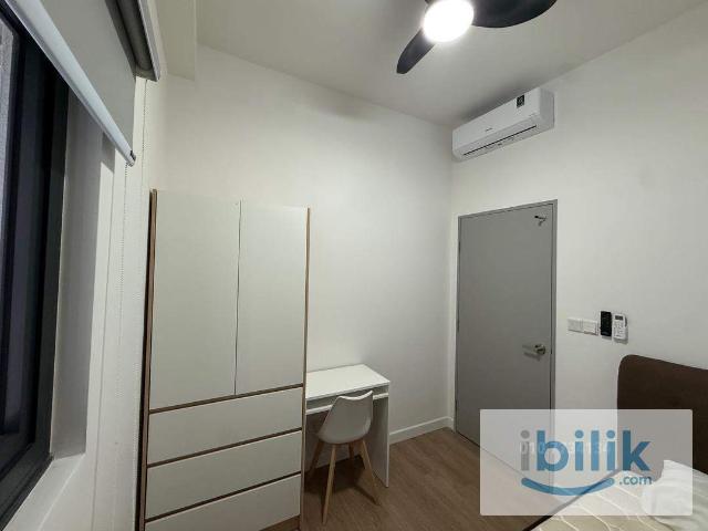 [Female Chinese] Single Room @ Skyline KL Pudu 1 min Walk to LRT | Corner Unit