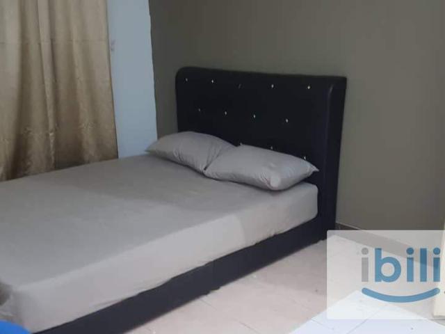 [Female] Cyberia Smarthomes, Cyberjaya, Master Room, next to MMU, Tamarind, UOC, Hospital Cyber