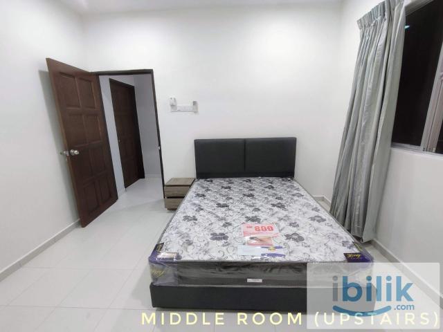 Female Aircond Middle Room Near to HSNI INCLUDED All Utilities fees