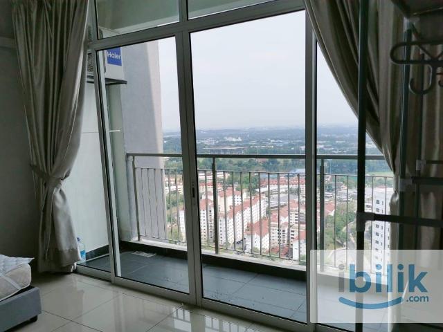 Female Balcony Room Available At Puncak 7 Residence, Seksyen 7 Shah Alam