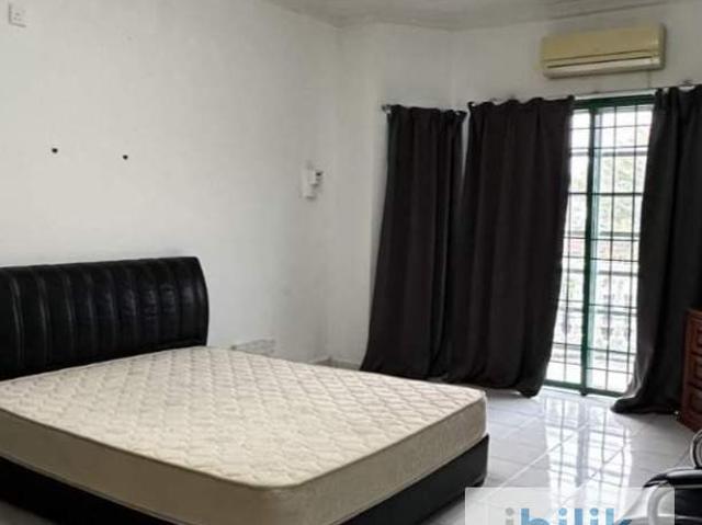 FEMALE FREE CARPARK HIGHLY COMPETITIVE MASSIVE MASTER BEDROOM ATTACHED BATHROOM BALCONY NEAR MAHKOTA CHERAS UCSI C180