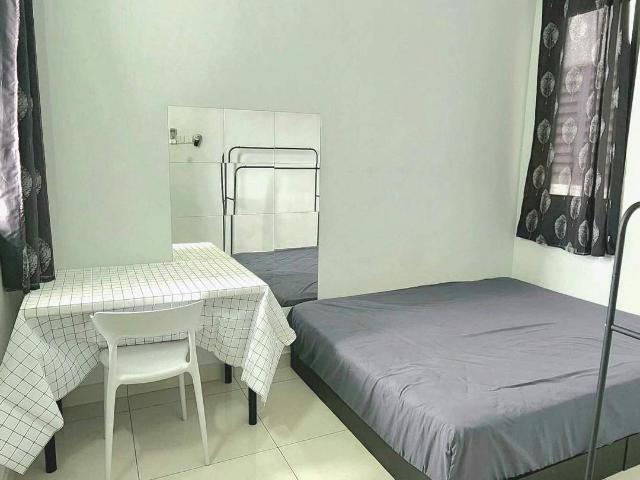 Female furnished room behind giant equine puchong giant10min MRT2