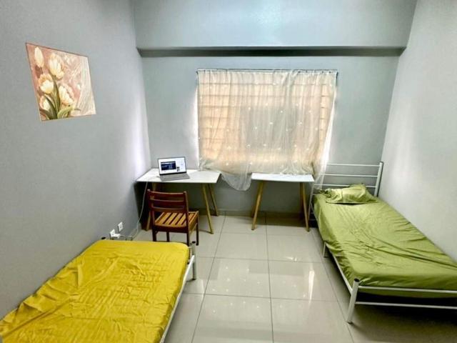 Female HUKM Cheras Middle Room 1/5/2026 Available
