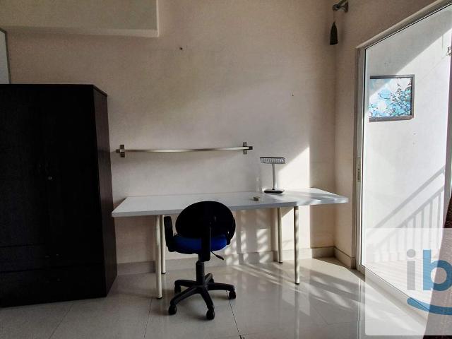 [Female Only] Medium Room at Cova Suites