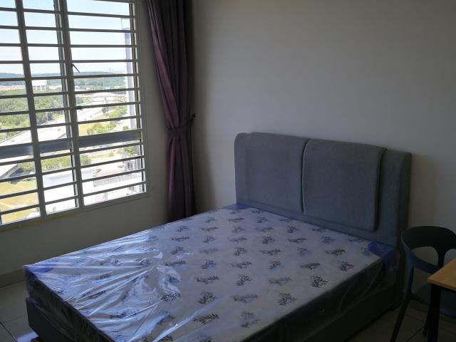 [Female only] Middle Room at BSP 21, Bandar Saujana Putra near Mahsa, KLIA, Rimbayu, Telok Panglima Garang, Jenjarom, Kota