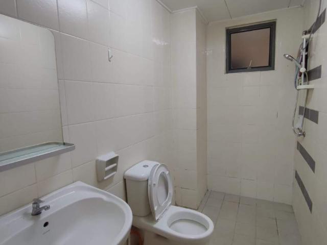 Female Only Muslim Friendly Balcony Room at D'Alamanda, Cheras