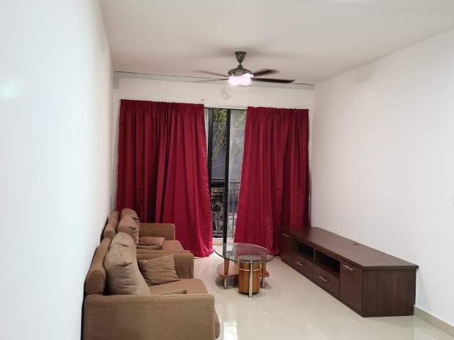 FEMALE ONLY Near ICITY UiTM FREE WIFI MIDDLE room ken rimba condominium 1 nestle factory batu tiga klang shah alam