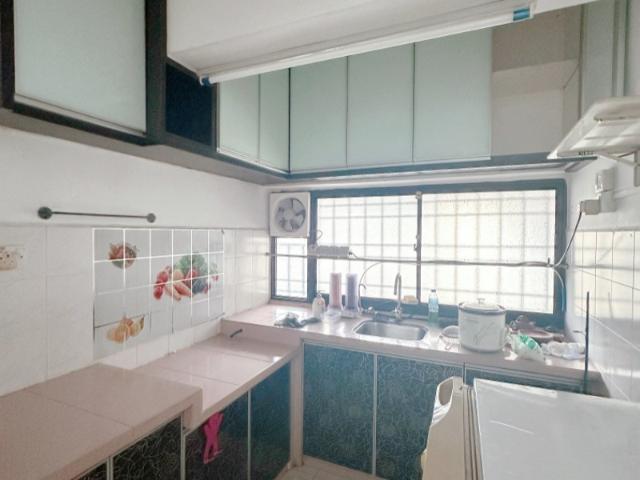 Female only Room at Desa Permata, Farlim