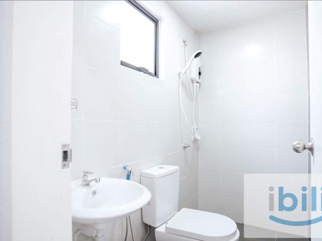 Female Only Room @ Setia Alam | 20% OFF | RM600 All Inclusive