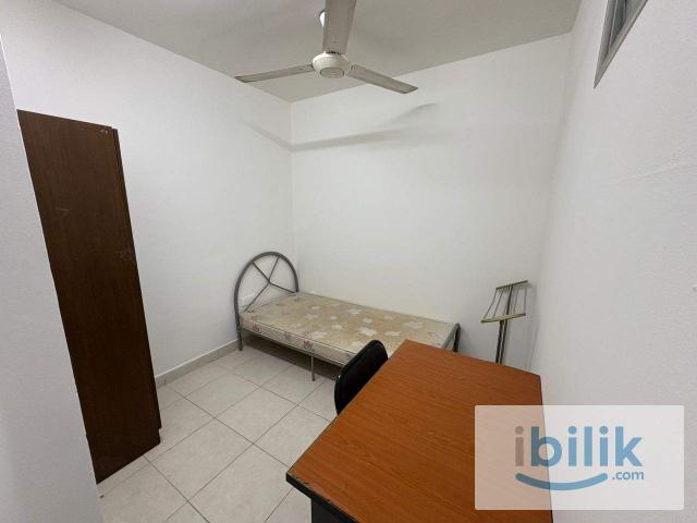 [Female Only] Small Room at Cyberia Smarthomes, Cyberjaya