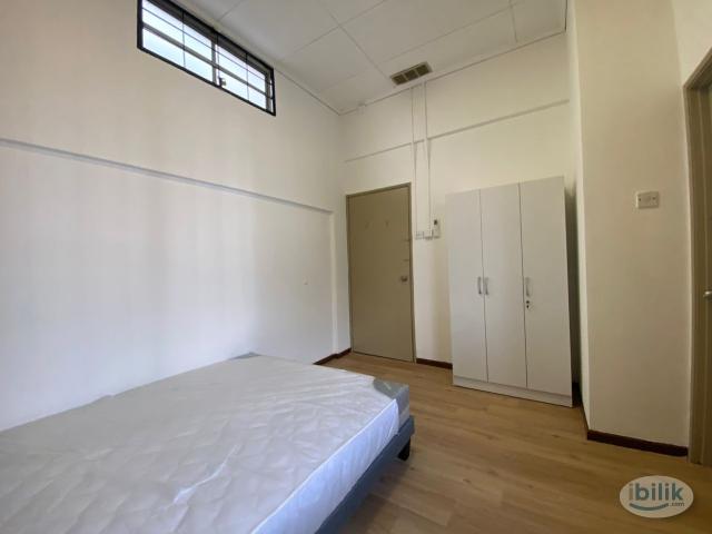 Female OnlyMiddle Room @ PJS 9 Bandar Sunway, Subang Jaya