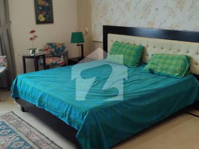 Female Oriented Fully Furnished Room Just For Females Executives, Students Or Working Ladies, Out Class Atmosphere Everything Includes Except A/C Pay As Use Just In 85 Wow