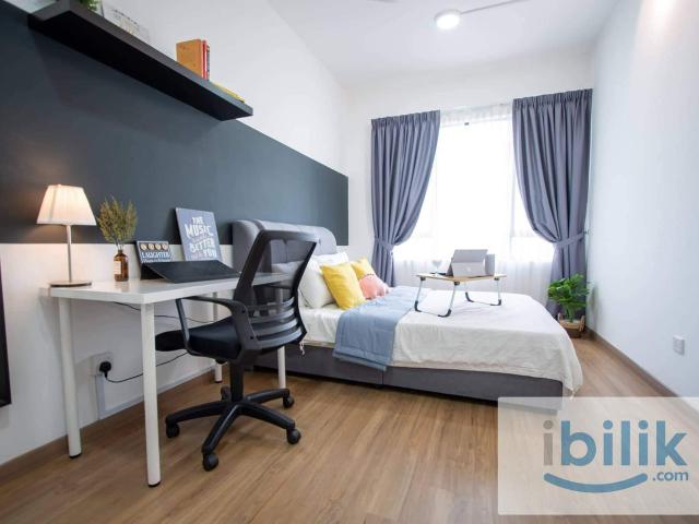 Female Master Bedroom with Private Bathroom for RENT @ Seksyen 22 Shah Alam