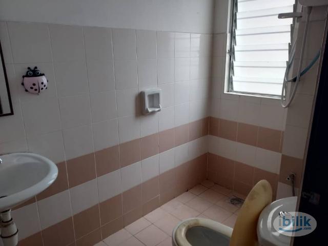 Female master room