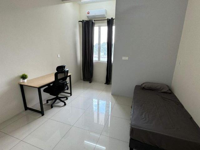 Female Master Room at Simpang Ampat