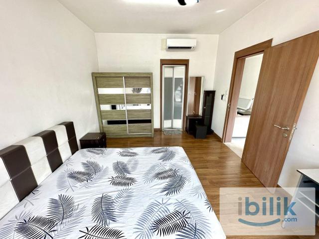 Female Master Room Fully Furnished with WIFI