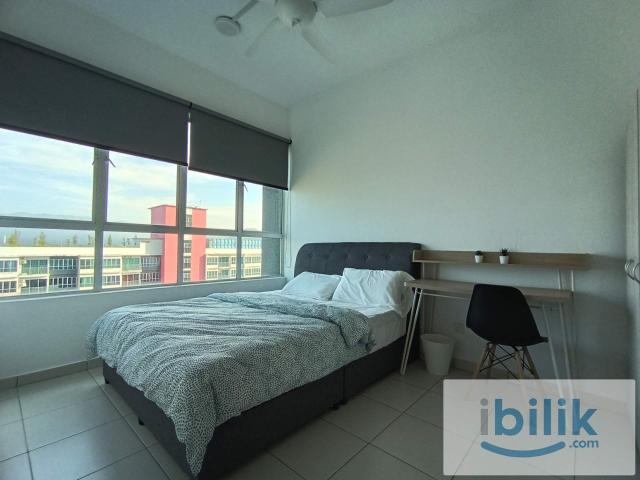 Female Masterbedroom For Rent @Near MRT Damansara