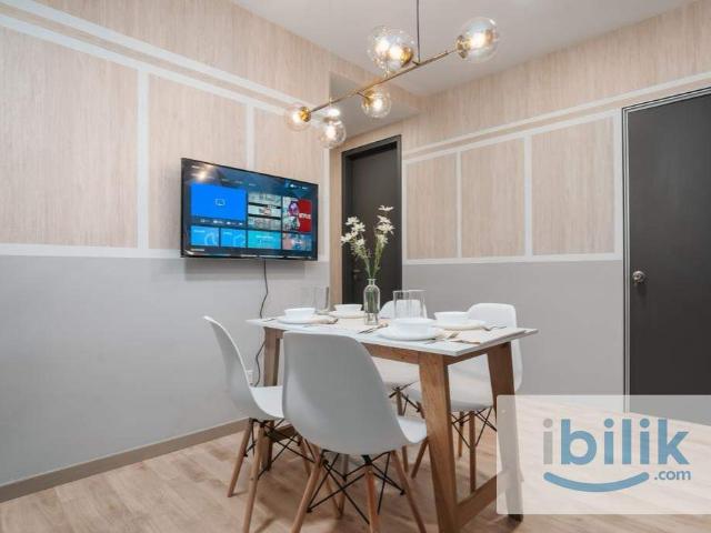 Female medium balcony room at Emporis, MRT Kota Damansara, Jalan Teknologi, Ioi Damansara, Surian Sunway Gizza Nexis