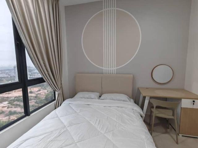 Female Muslim Single Room available 1/11