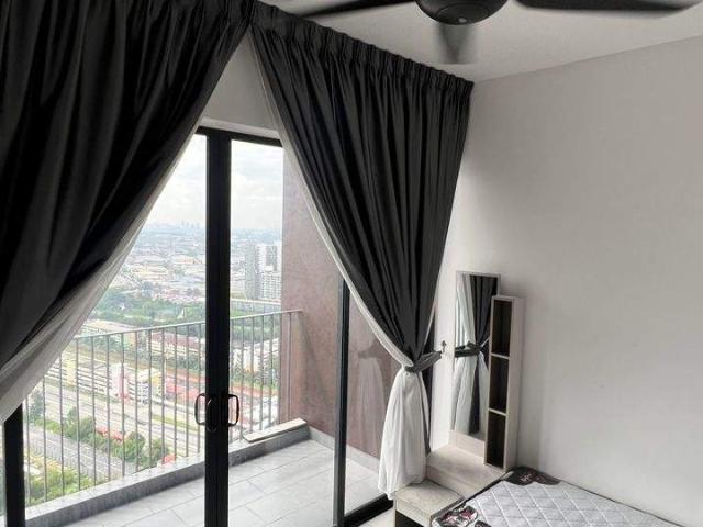 FEMALE MUSLIM UNIT BALCONY ROOM @ SERDANG