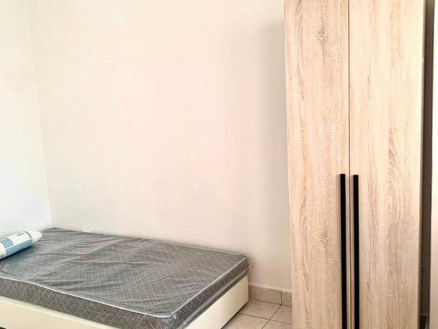 Female Small Room
