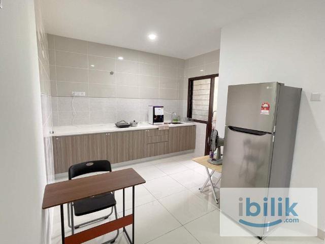 FEMALE_small room_Paraiso BJ