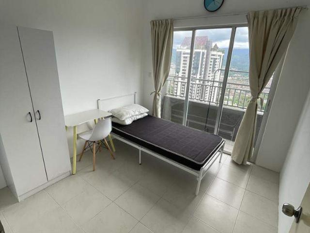 Female Single Muslim Room Rental include all bills Walk to LRT Sri Rampai