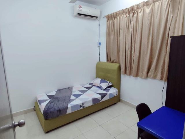 Female single room at pelangi utama