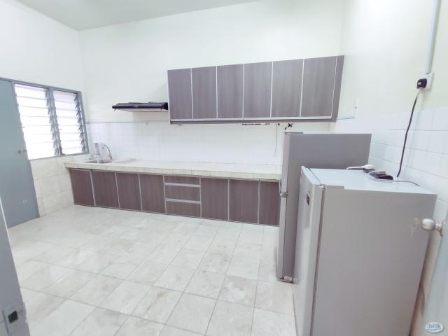 female single room at uptown damansar