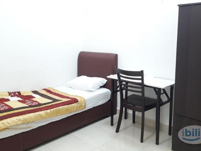 female Single room available at pelangi utama
