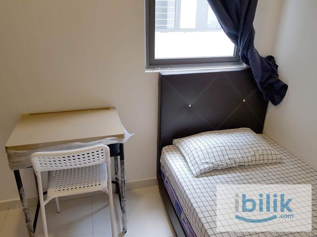 Female Single Room Available August