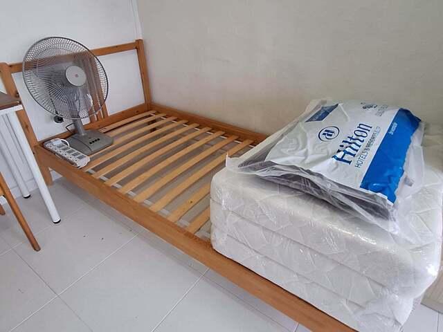 FEMALE SUPER NEAR 3min MARSILING/WOODLANDS MRT MASTERROOM SHARING PRIVATE TOILET INSIDE $450/pax