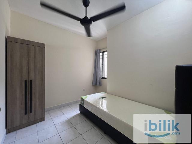 Female room available @ flora damansara