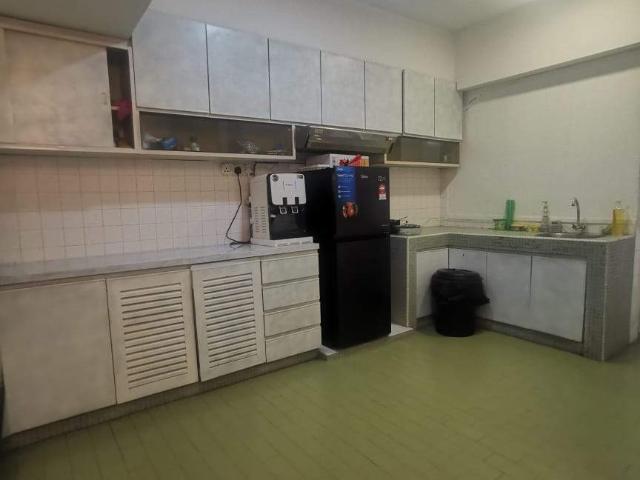Female Room Available Suitable For Student | Fully Furnished Private Bathroom