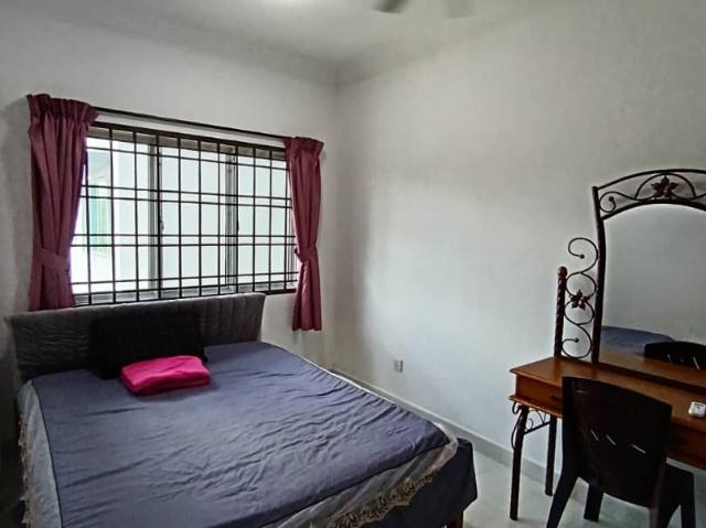 Female room for rent at Bistari Impian Apartment @ Larkin JB Town