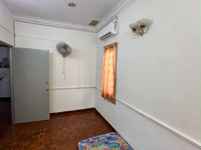 Female Room for Rent in Bandar Utama | Cozy, Safe & Affordable