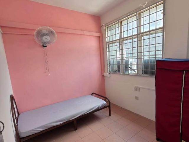 Female Room @ Puchong Jaya |No Deposit Required |️ 5 Min Walk to LRT