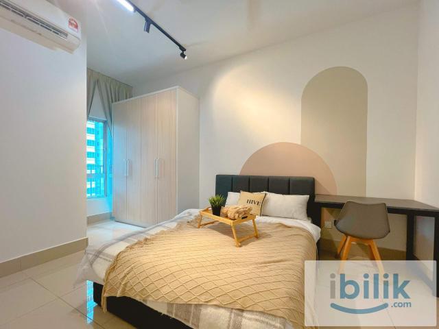 [Female unit with Living Room!] Master Room Fully Furnished at Razak City Residences, Sungai Besi