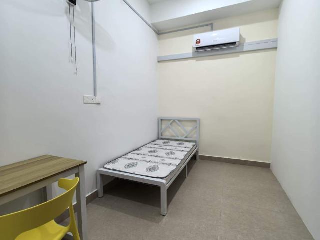 Female Unit Available In Puchong | Walking Distance 5 mins To LRT IOI Puchong Jaya